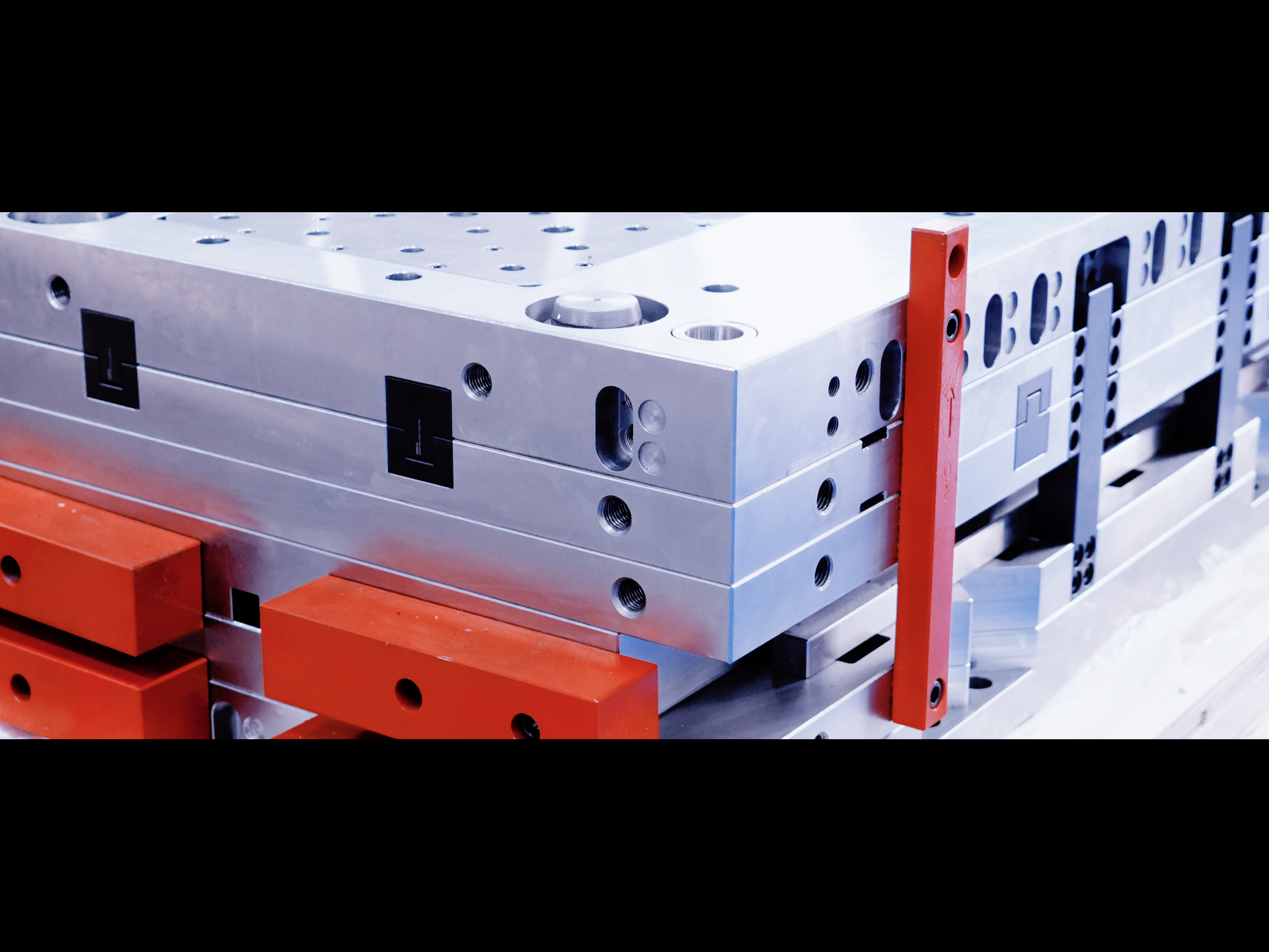 Cavity plate